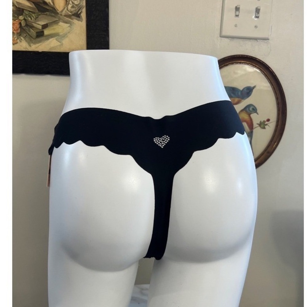 Victoria's Secret Sexy Little Things Black Scalloped Thong Rhinestone Heart L